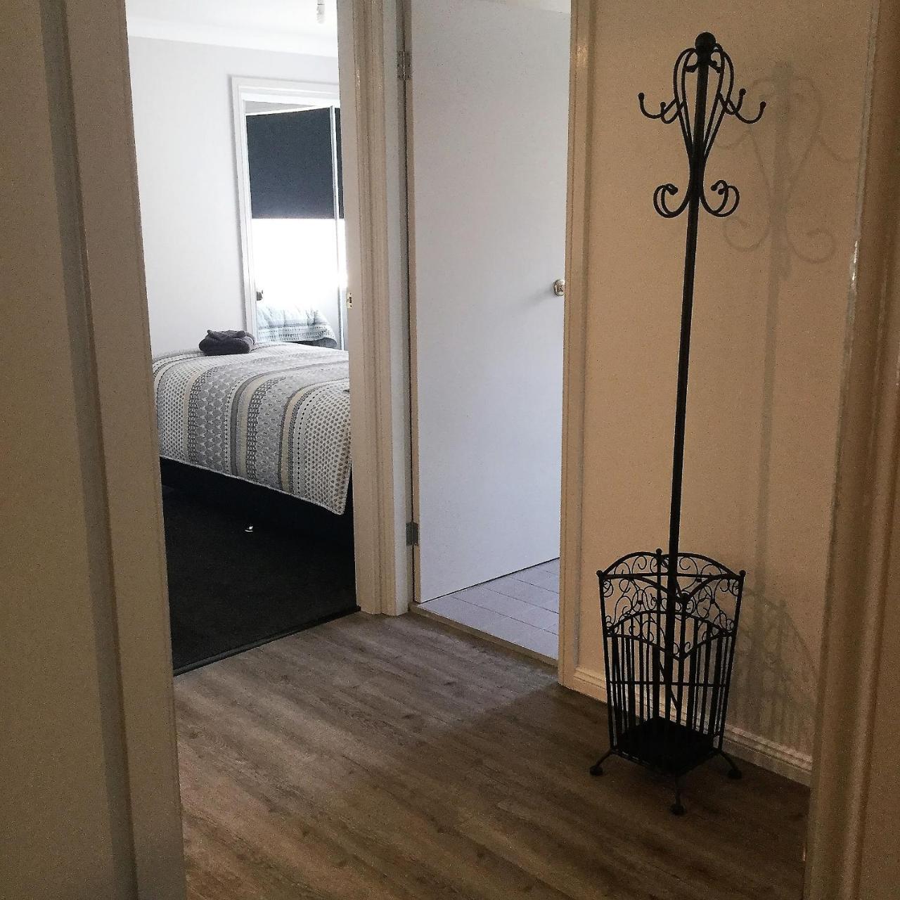 Tic Tac Toe Quality Accommodation Armidale Esterno foto